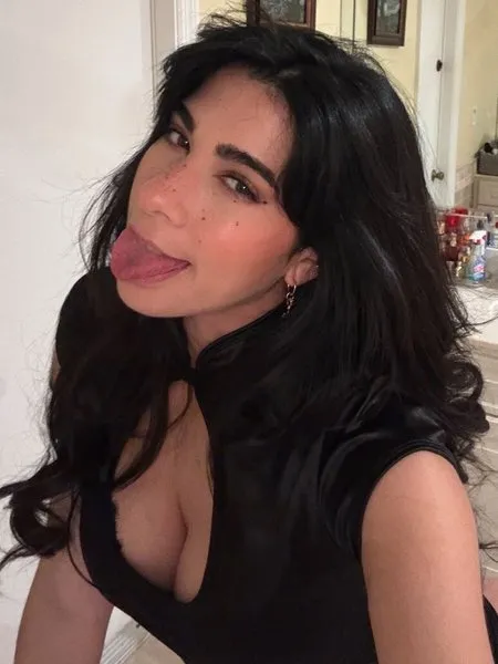 @spellcasterdee