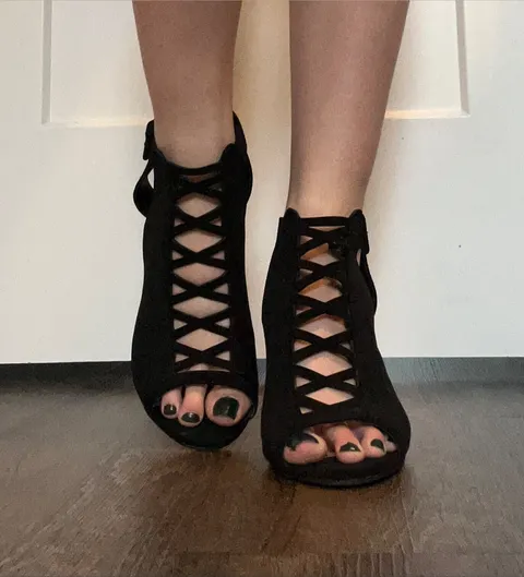 @squeakyshoes1