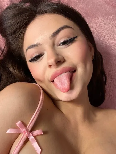@stacy_hottea