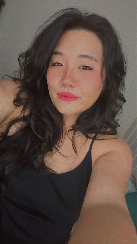 @stickyasians