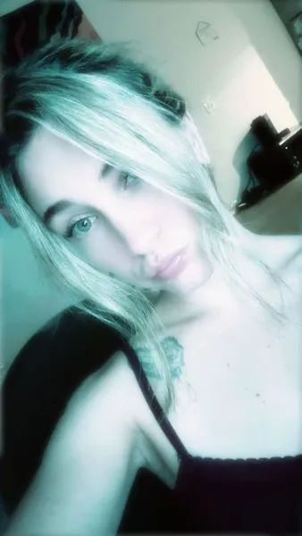 @sunkissedrawrr