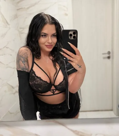 @sweetieenina
