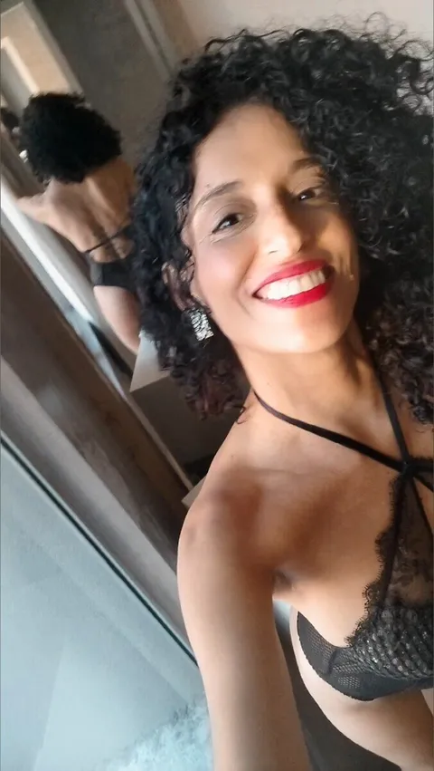 @tanyaraclarise