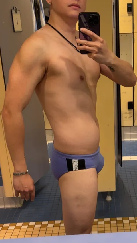 @tboyhot2000