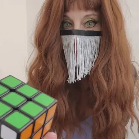 @teenynerdnora