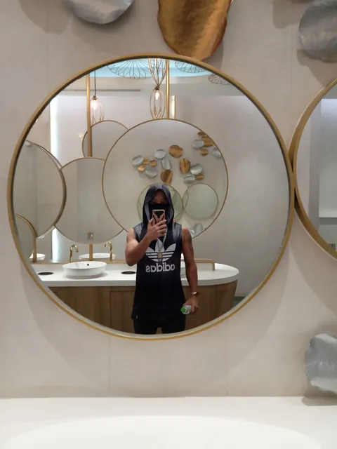 @th0r23