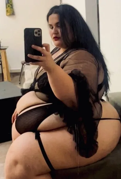 @the_realqueen09