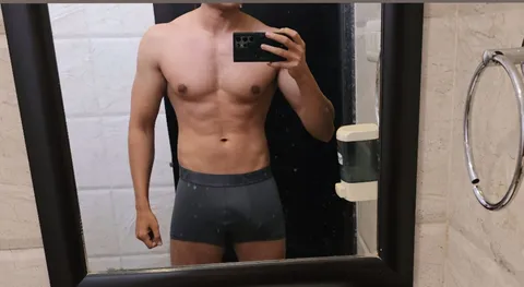 @theasianhung