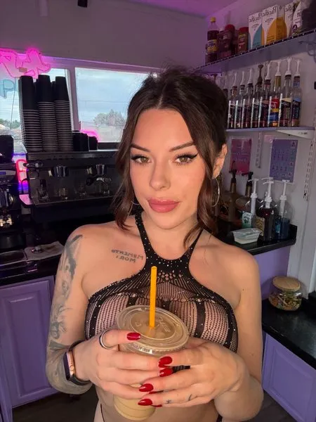 @thecoffeemami