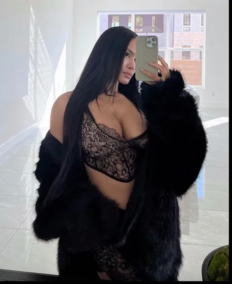 @thedaphnejoy