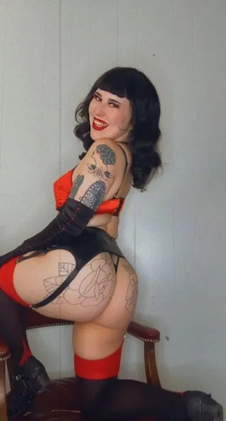 @thefernfatale