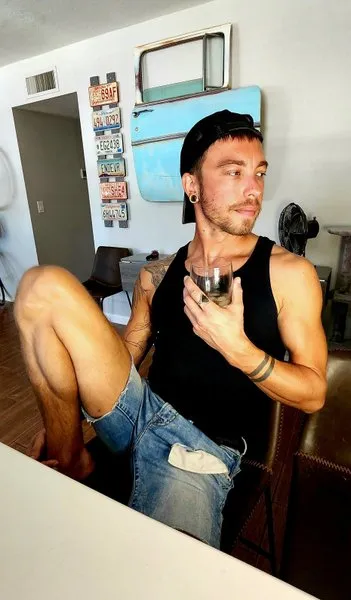 @theleoprince