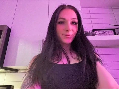 @thenikkinorthh