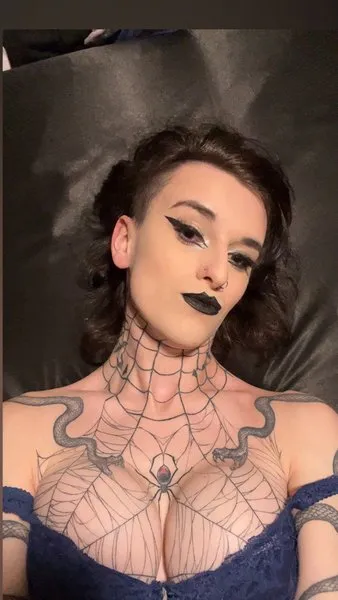@theoneviperess