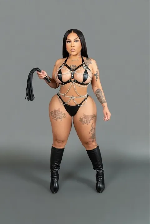 @therealashleex