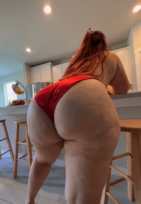 @therealselenaloca