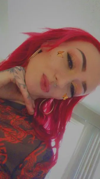 @theshylaray