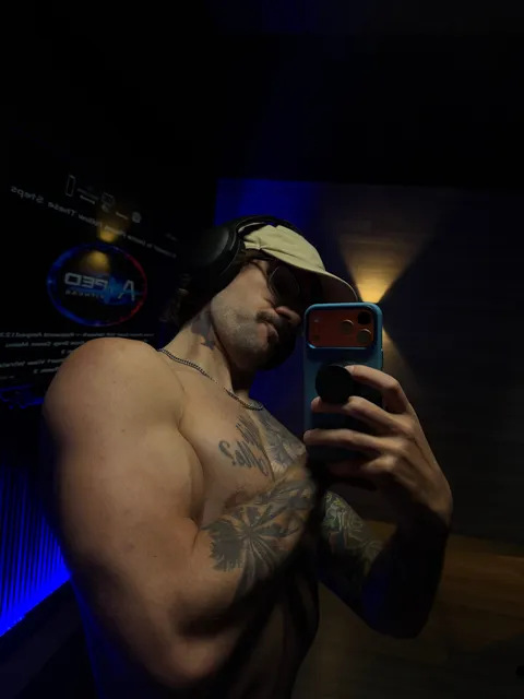 @thesupremekingxxx