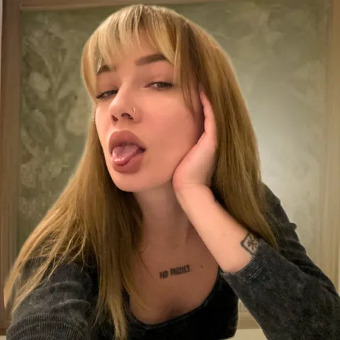 @theverysonya