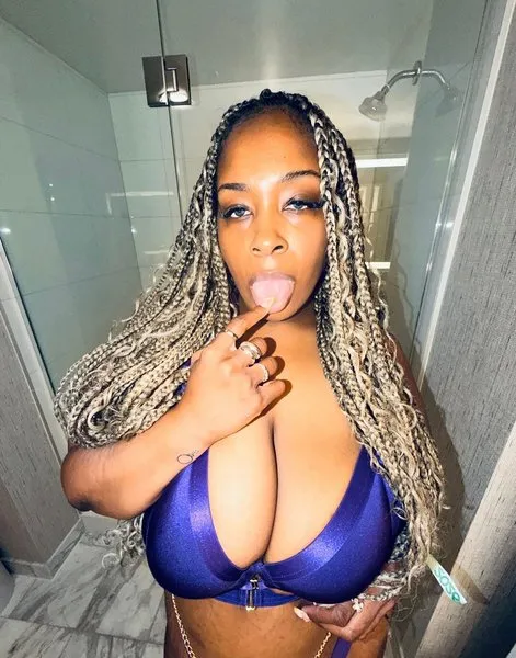 @thick_and_pretty