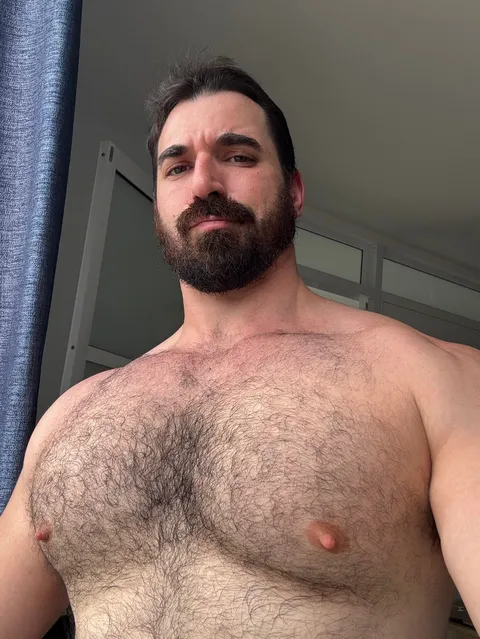 @thickmacho