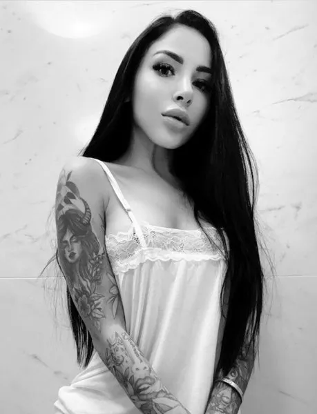 @tinatattooed