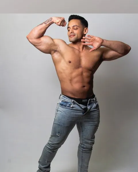 @toro_hot84