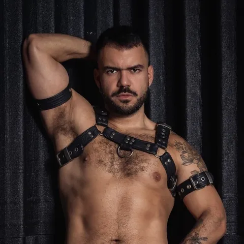 @toyboycharliex