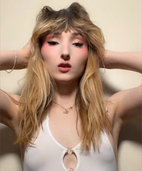 @tsestella