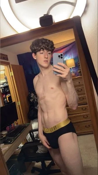 @twink_shy
