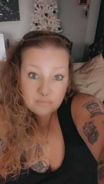 @twistedblonde