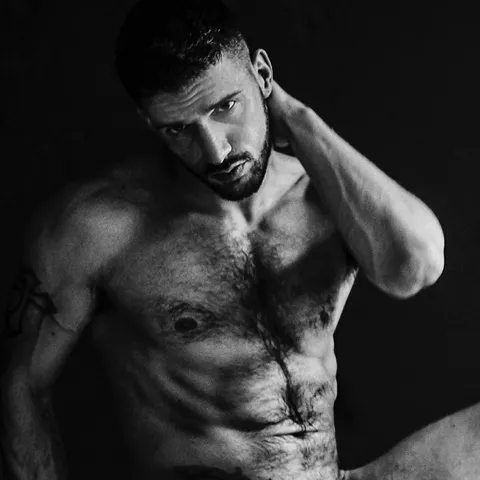 @tyroderickx