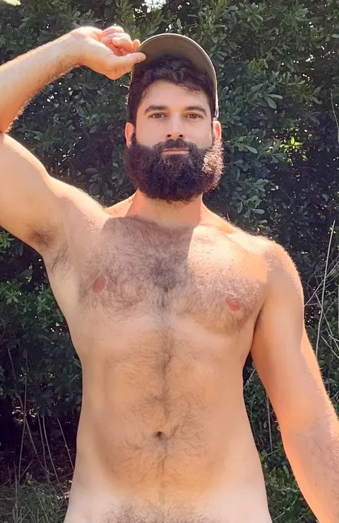 @tzayne