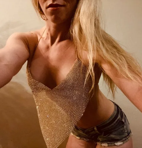 @u269776853