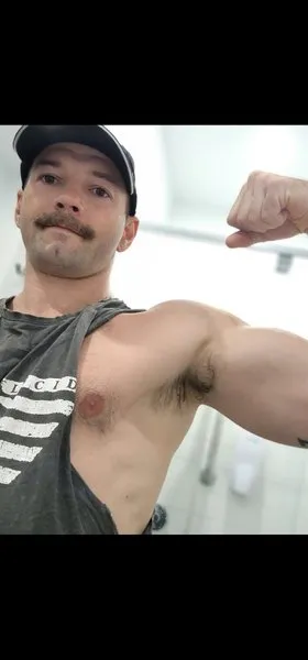 @urjock_nextdoor
