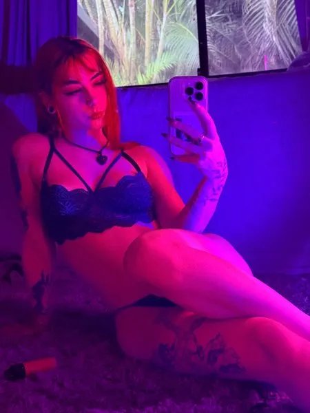 @urmanicpixiedreamgirl