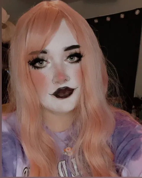 @v1v1an_v1x3n