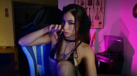 @vampire_jade