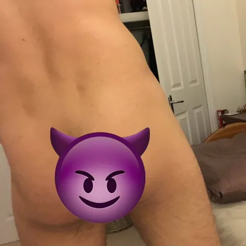 @verygayuk