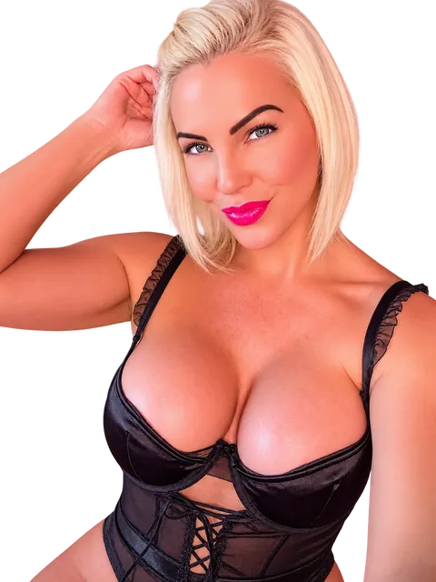 @verytessa