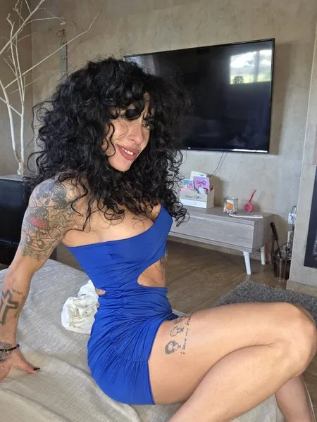 @vickymorenatattoo