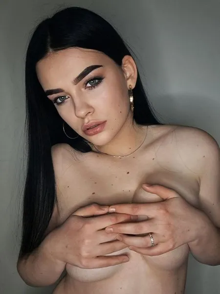 @victoria_mystery