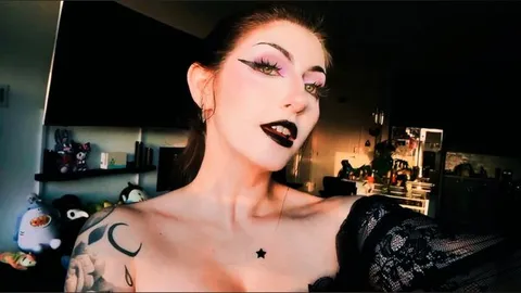 @violencewithviolet