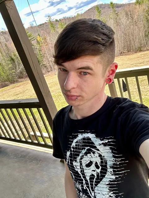 @vtgayboi33