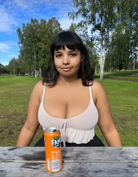 @whitefoxmolly