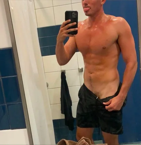 @xleodreamcream