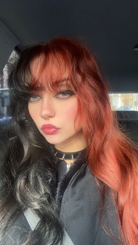 @xolillianxo
