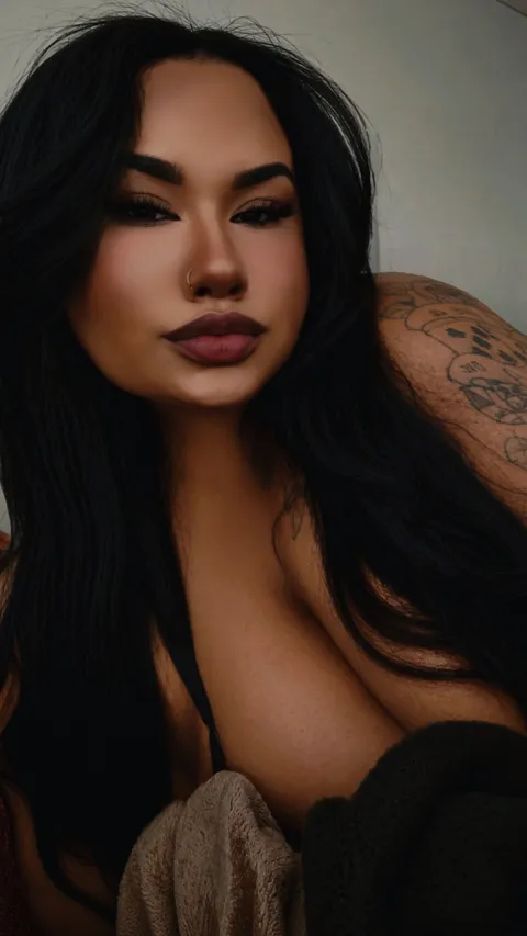 @xoshelxo