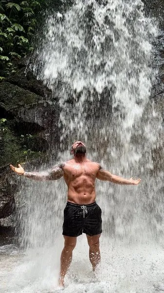 @xtreamleonard