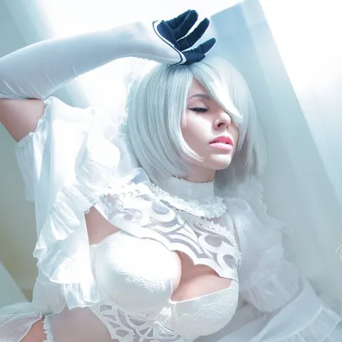 @yuniecos